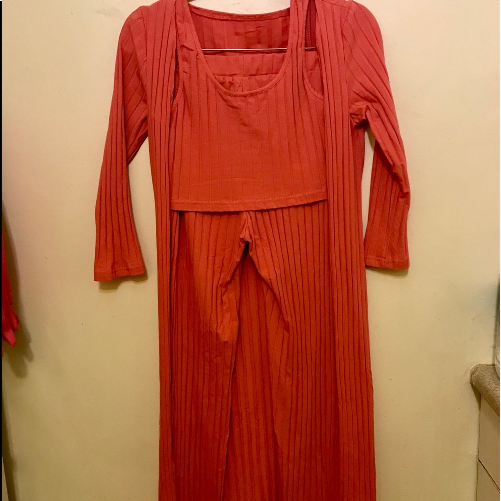 NWOT 3 Piece Outfit size medium/large